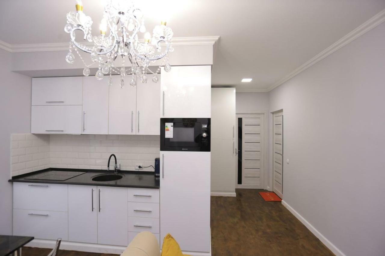 Luxury 2 Bedrooms Apartment Walking Distance From Gur-Emir Samarcande Extérieur photo